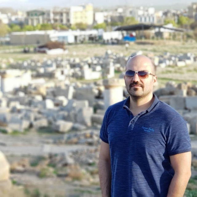 استاد پویا فرهنگ